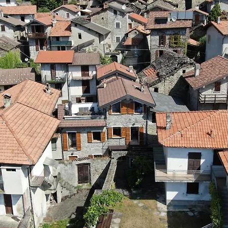Vakantiehuis Rustico Casa Marie Mit Seeblick-dachterasse