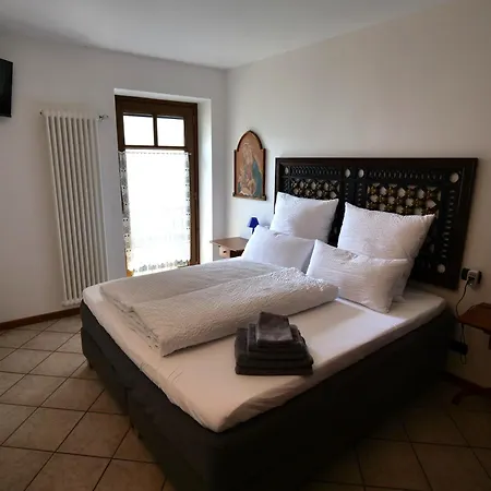 Holiday home Naturstein-rustiko Casa Marie Vercana