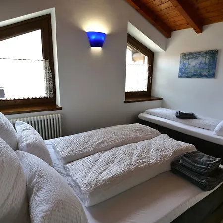 Rustico Casa Marie Mit Seeblick-dachterasse Vakantiehuis